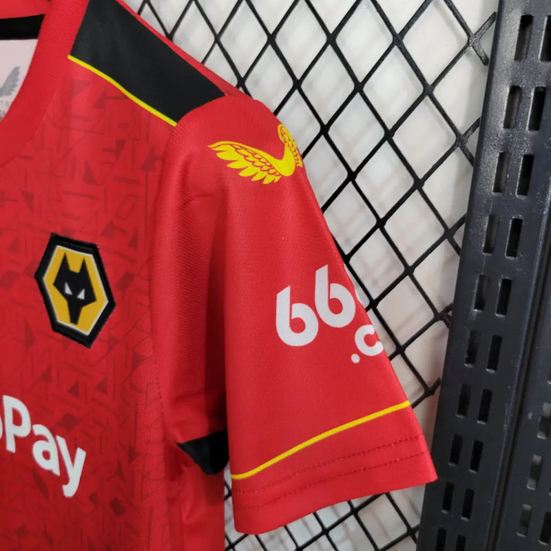 KIT Infantil Wolverhampton 2023/24 Fora