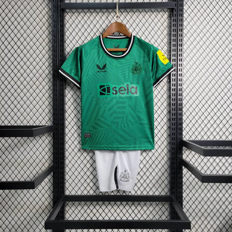 KIT Infantil New Castle 2023/24 Fora