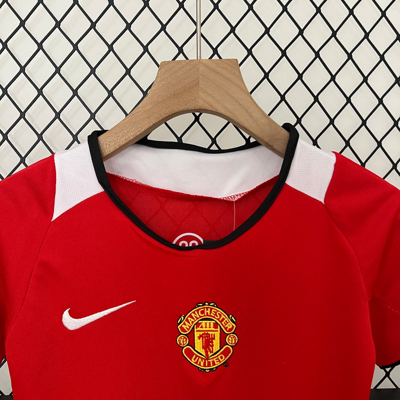 KIT Infantil Retrô Manchester United 2005/06 Casa