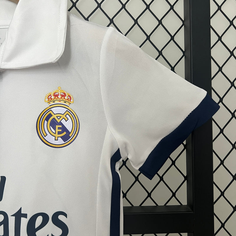 KIT Infantil Retrô Real Madrid 2016/17 Casa