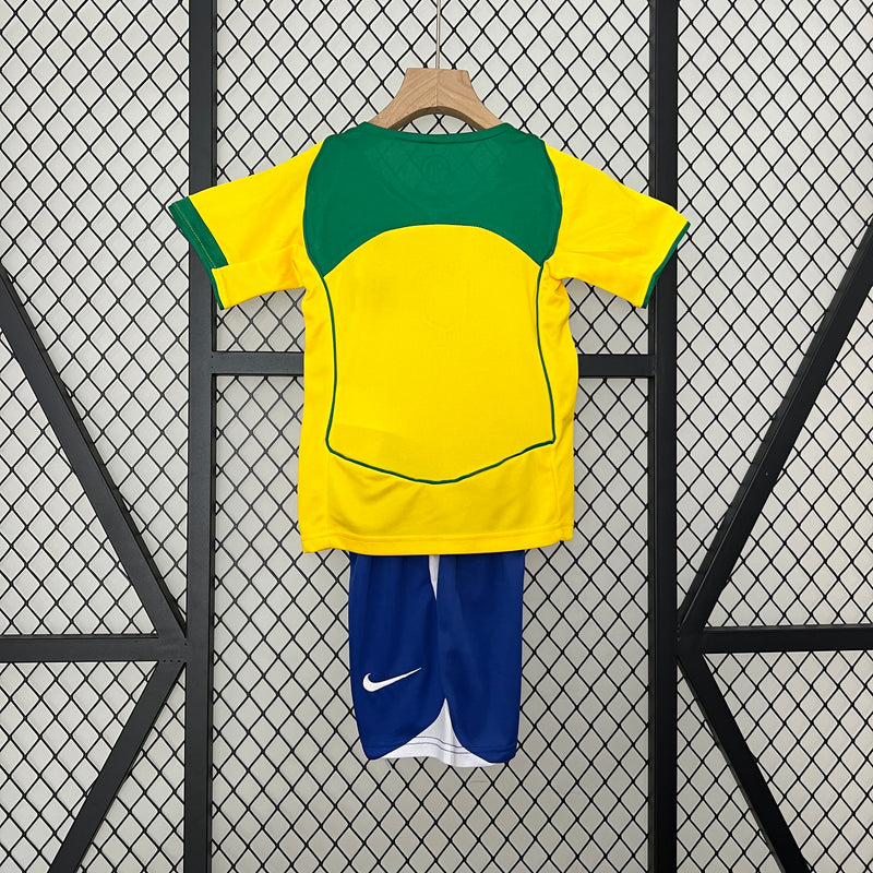 KIT Infantil Retrô da Seleção Brasileira 2004 Casa