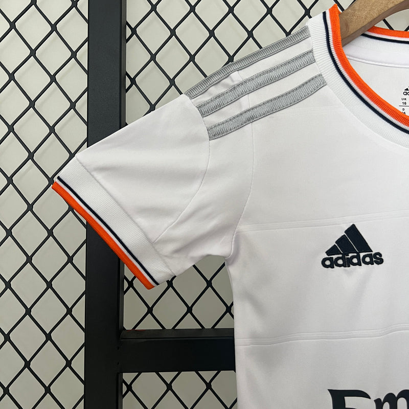 KIT Infantil Retrô Real Madrid 2013/14 Casa