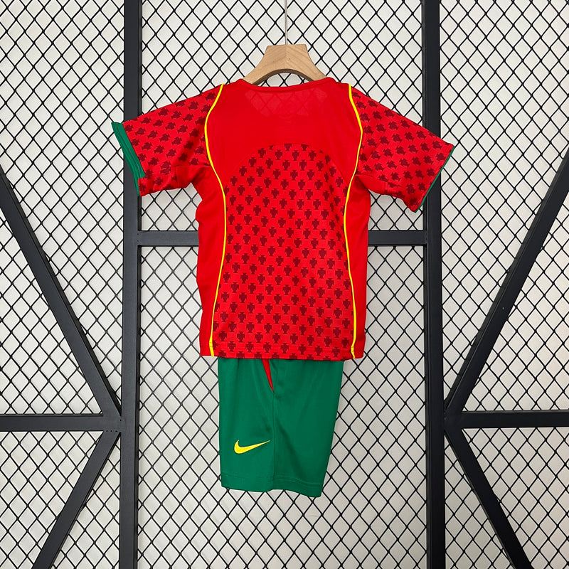 KIT Infantil Retrô da Seleção Portuguesa 2004 Casa