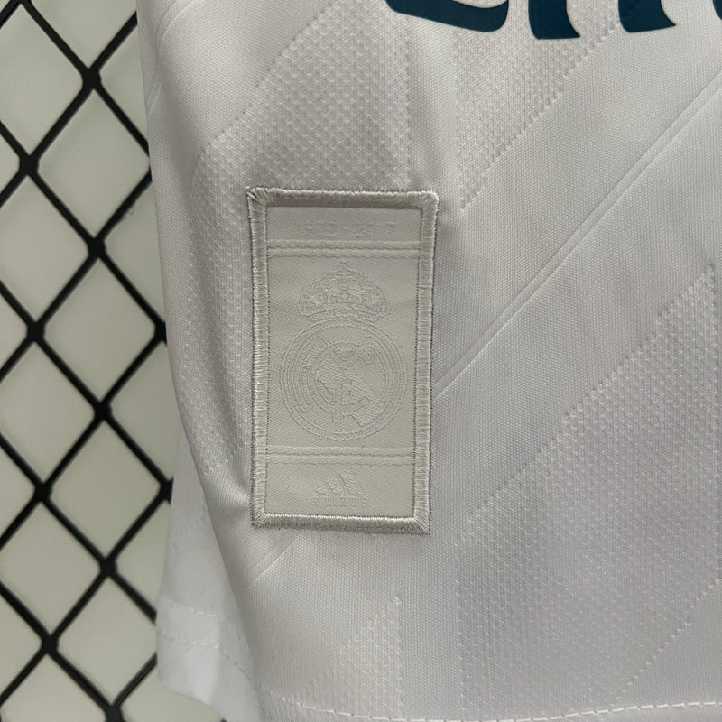 KIT Infantil Retrô Real Madrid 2017/18 Casa