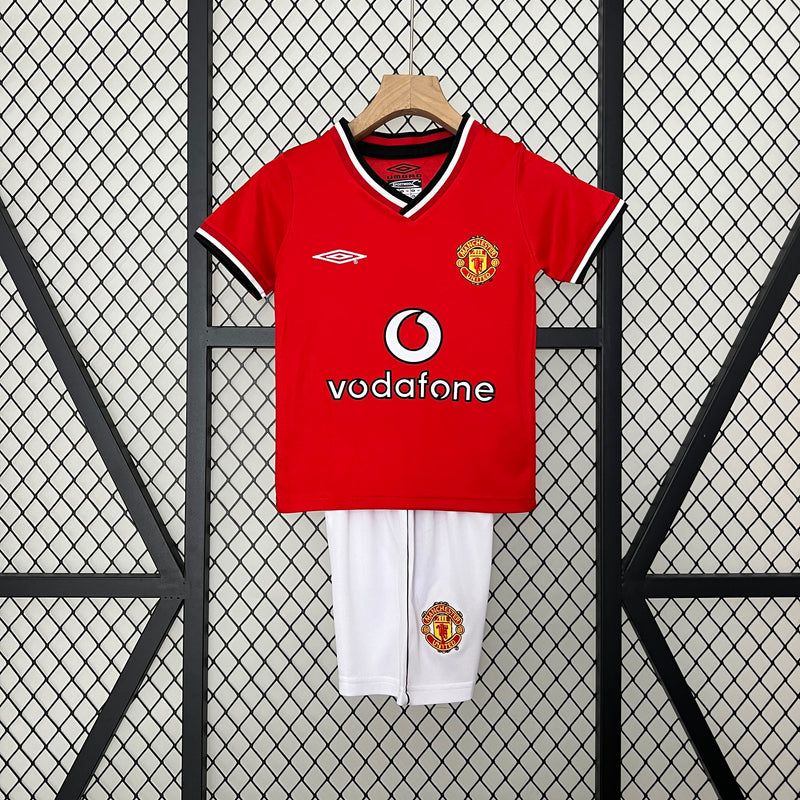 KIT Infantil Retrô Manchester United 2000/01 Casa