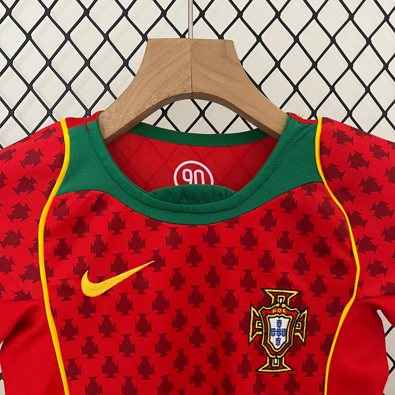 KIT Infantil Retrô da Seleção Portuguesa 2004 Casa