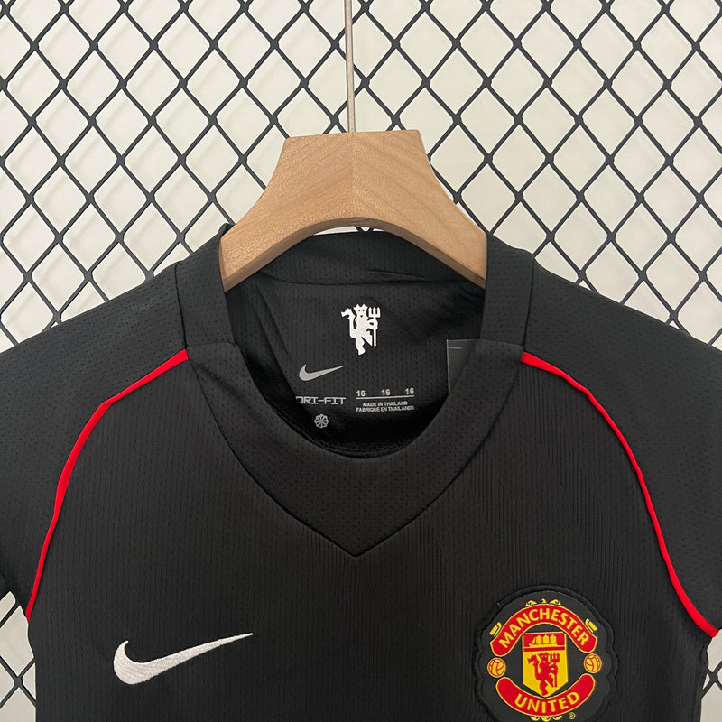 KIT Infantil Retrô Manchester United 2007/08 Fora