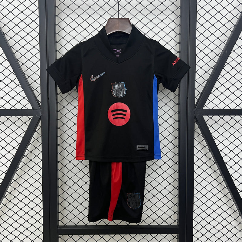 KIT Infantil Barcelona 2024/25 Fora