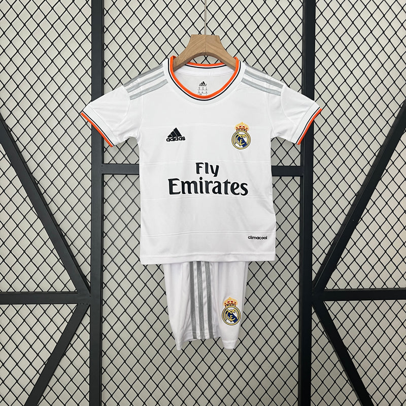 KIT Infantil Retrô Real Madrid 2013/14 Casa