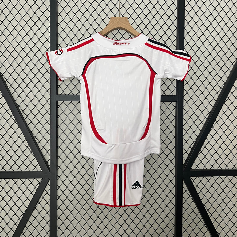 KIT Infantil Retrô AC Milan 2006/07 Fora