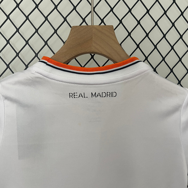 KIT Infantil Retrô Real Madrid 2013/14 Casa