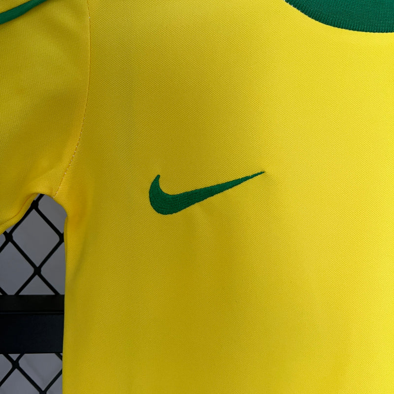 KIT Infantil Retrô da Seleção Brasileira 2002 Casa